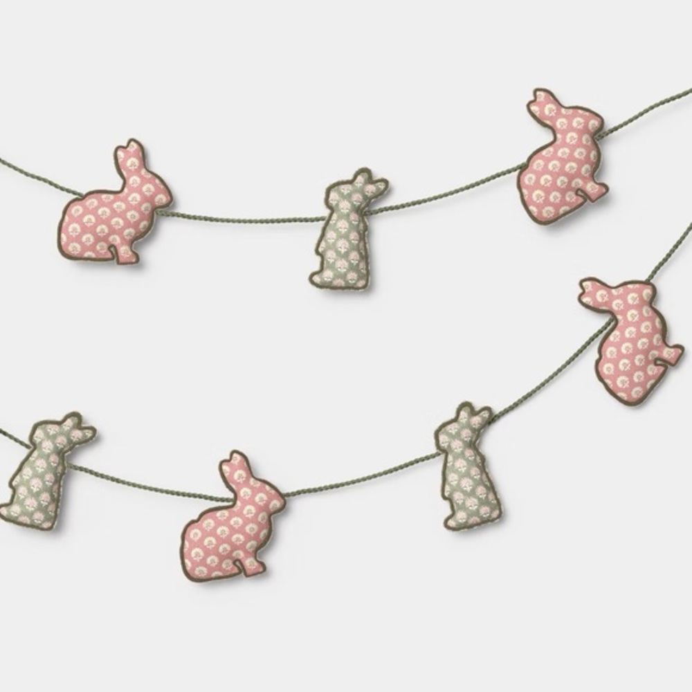 Easter nwt Fabric Printed Bunny Garland - Threshold rabbit